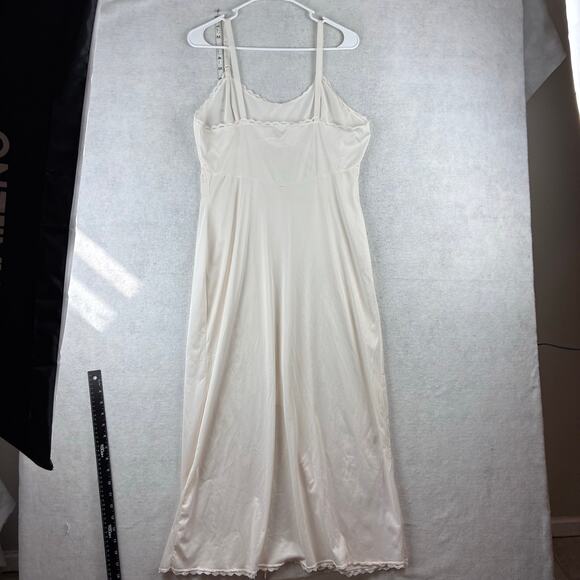Vintage Ladies Nightgown Slip Dress Size 38 (Measured 34) Bridal Ivory Sexy READ - Picture 10 of 11